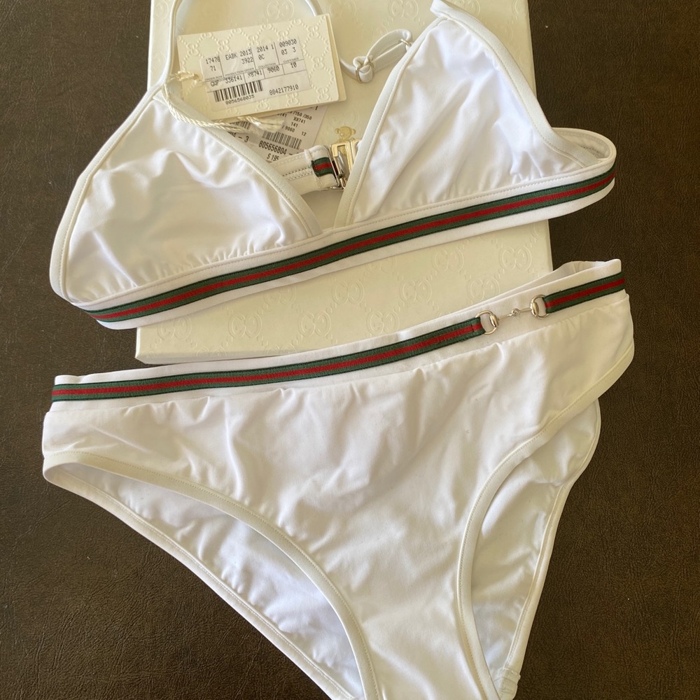 Big girls Gucci Bathing Suit NWT size 10